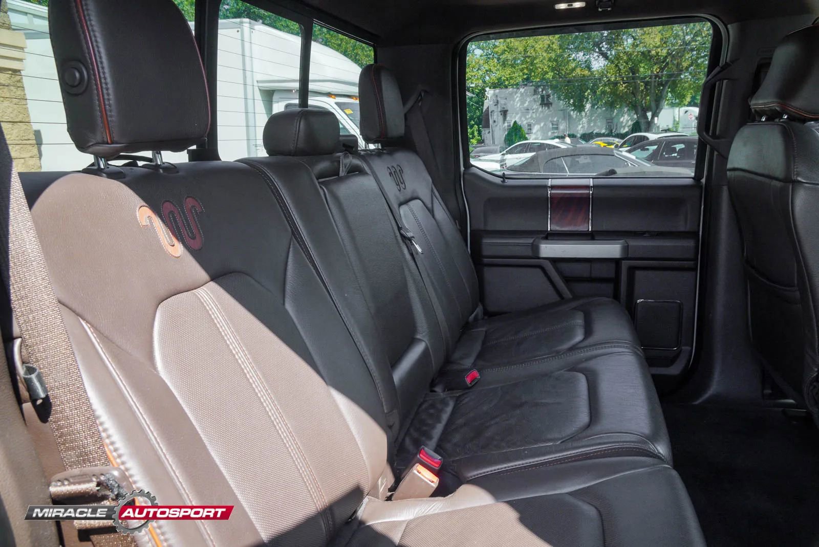 Used 2017 Ford F350 King Ranch w/ Tow Technology Bundle AWD/4WD image 39