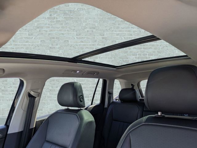 Certified 2023 Volkswagen Tiguan SE w/ Panoramic Sunroof Package FWD image 24