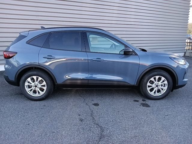 New 2026 Ford Escape Active image 2