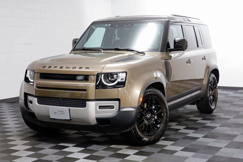 Used 2025 Land Rover Defender 110 S image 1