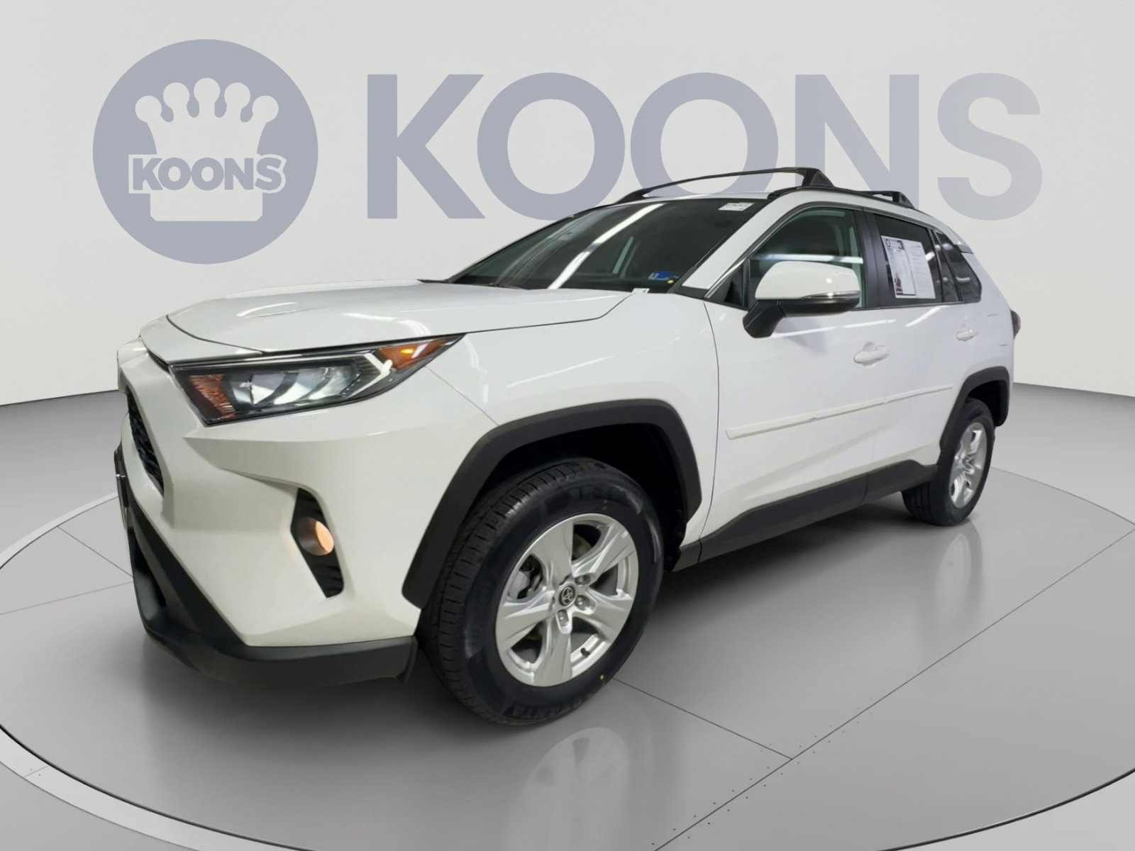 Used 2021 Toyota RAV4 XLE AWD/4WD image 5