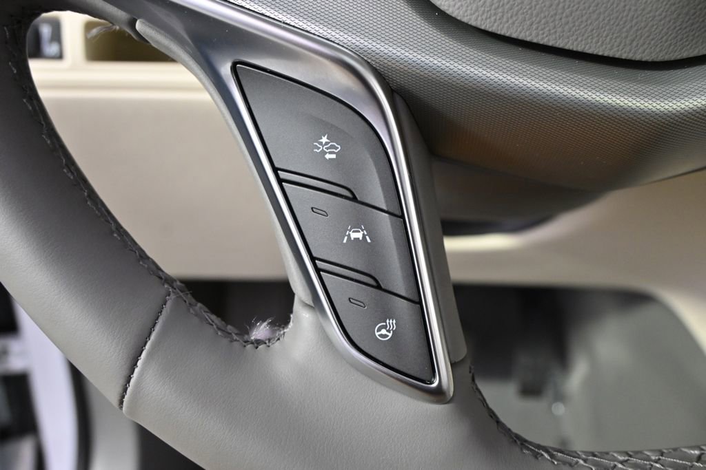 New 2025 Cadillac XT5 Premium Luxury w/ LPO, Floor Liner Package AWD/4WD image 35