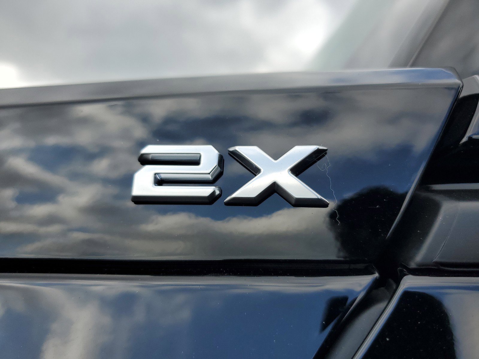 New 2025 GMC Hummer EV 2X image 8