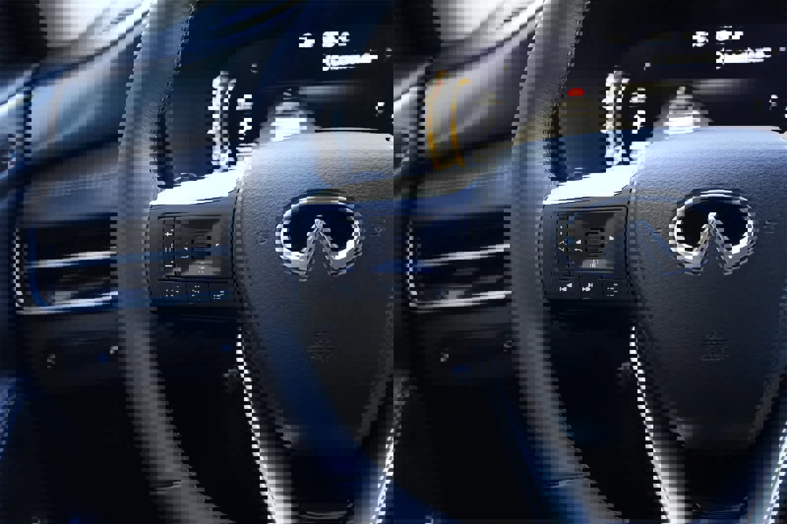 New 2026 INFINITI QX60 Luxe image 10