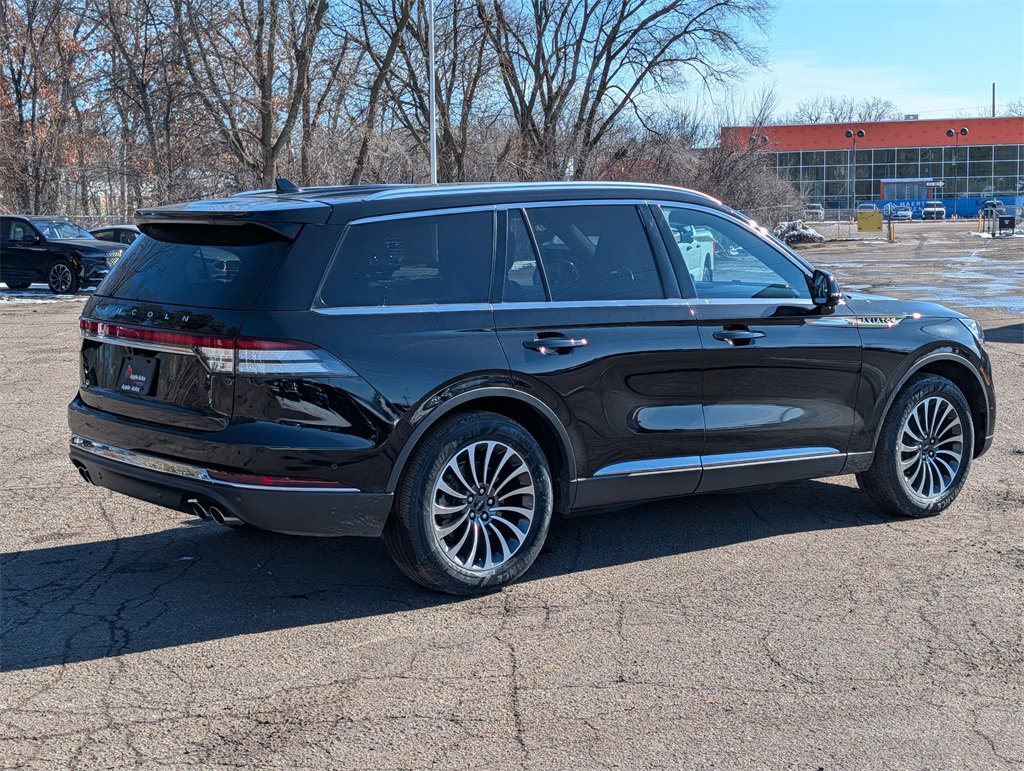 Used 2021 Lincoln Aviator Reserve w/ Equipment Group 201A image 3