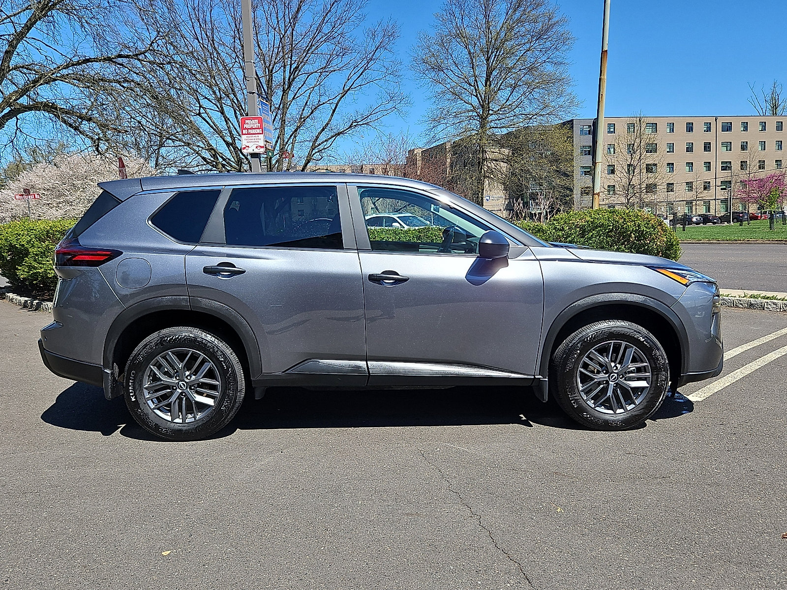 Certified 2025 Nissan Rogue S image 7