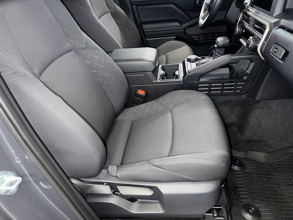 Used 2024 Toyota Tacoma SR AWD/4WD image 28