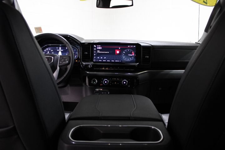 Used 2023 GMC Sierra 1500 SLT w/ SLT Premium Package AWD/4WD image 32