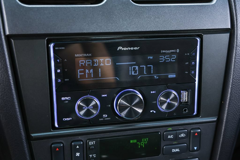 Used 2004 Ford Thunderbird RWD image 13