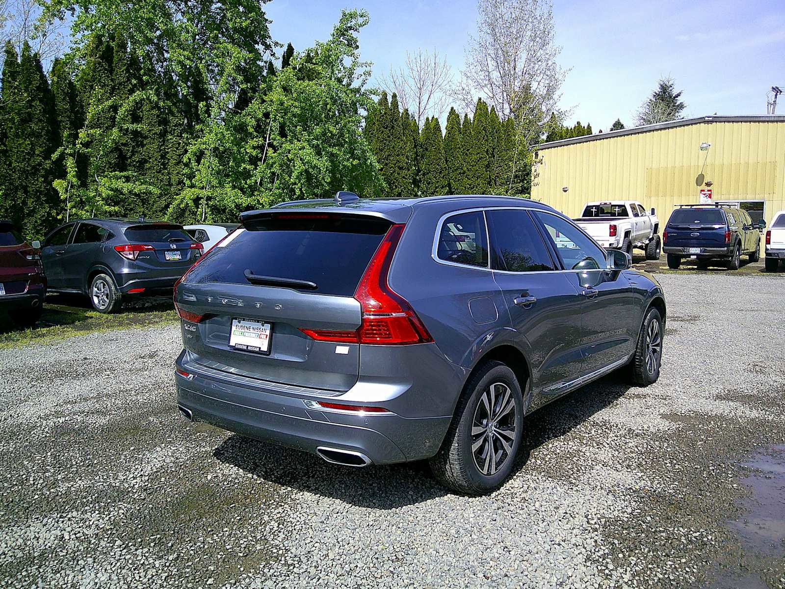 Used 2021 Volvo XC60 T8 Inscription Expression image 5