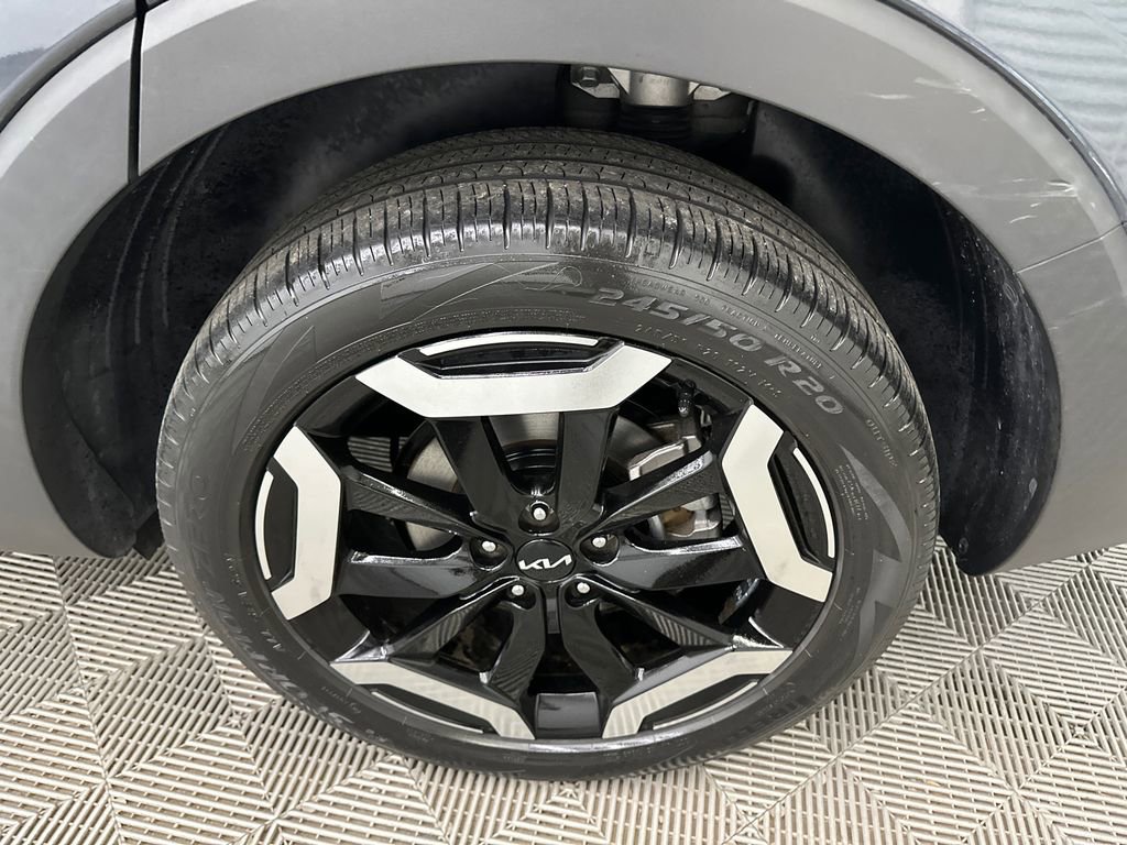 Used 2024 Kia Telluride S image 20