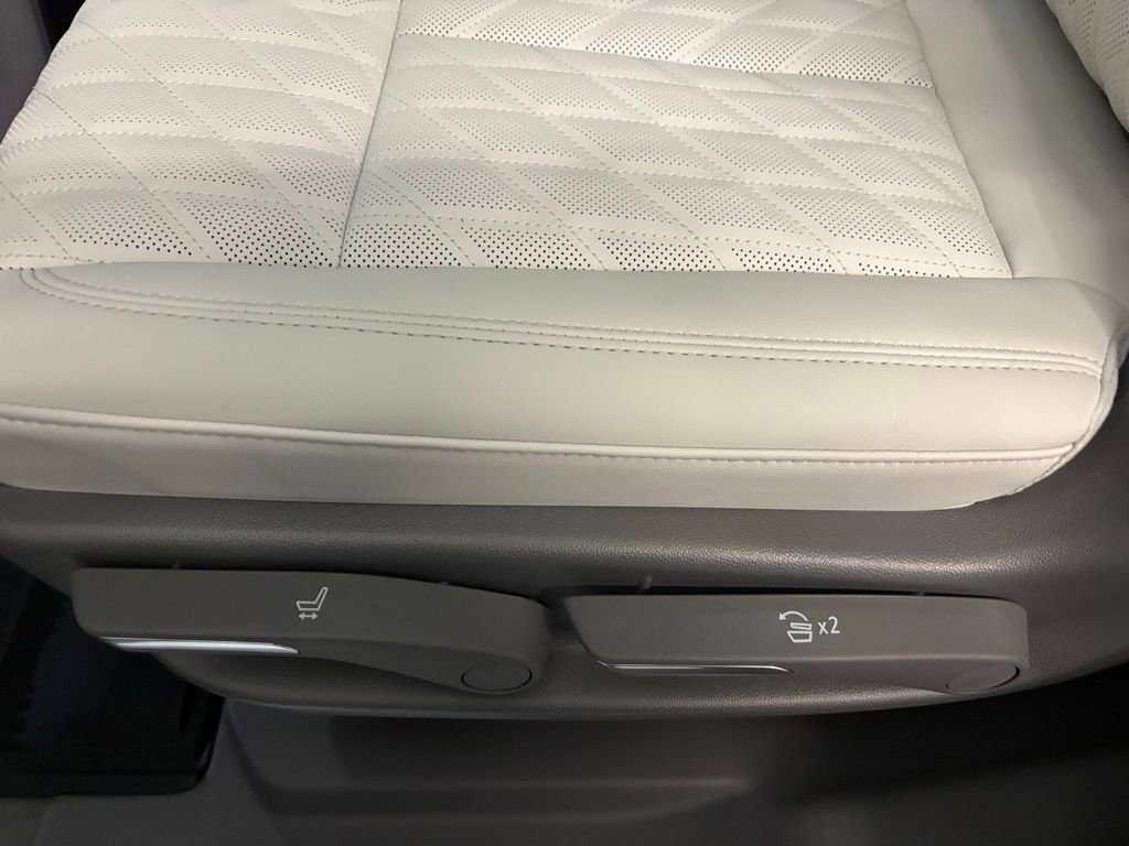 New 2026 Cadillac Escalade IQ Sport 1 w/ LPO, Floor Liner Package image 24