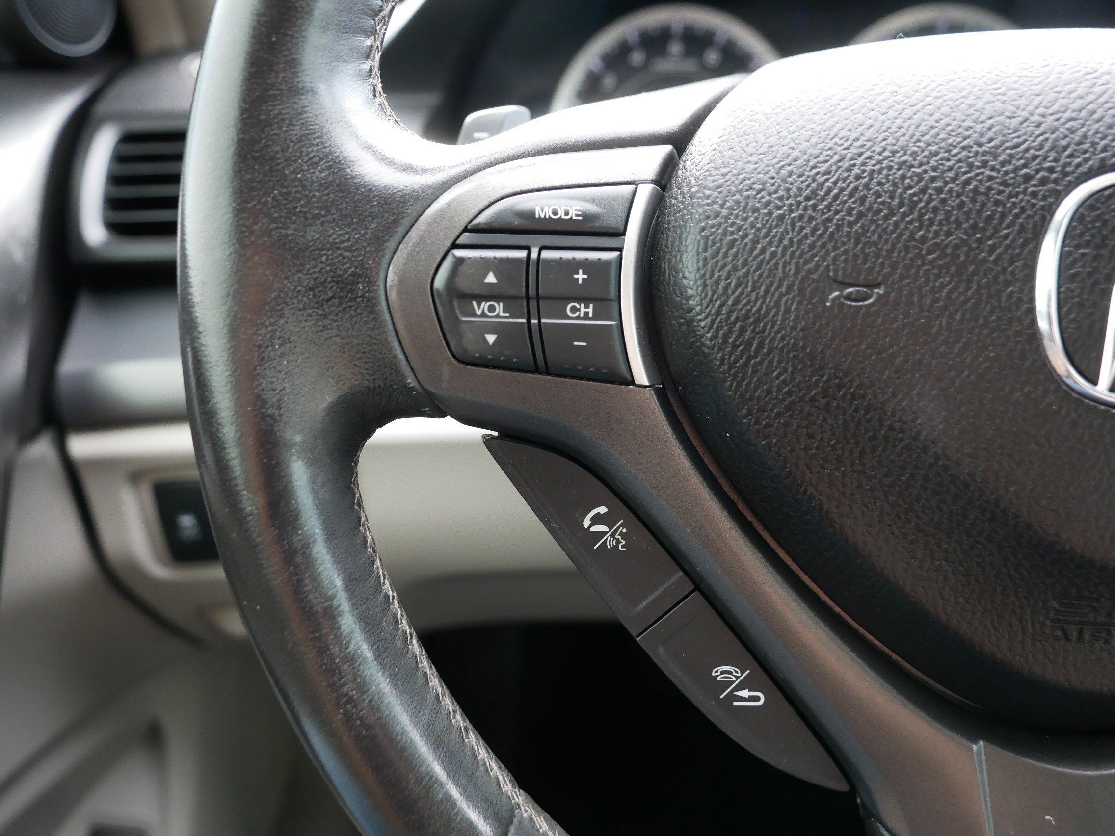 Used 2014 Acura TSX Sedan image 30