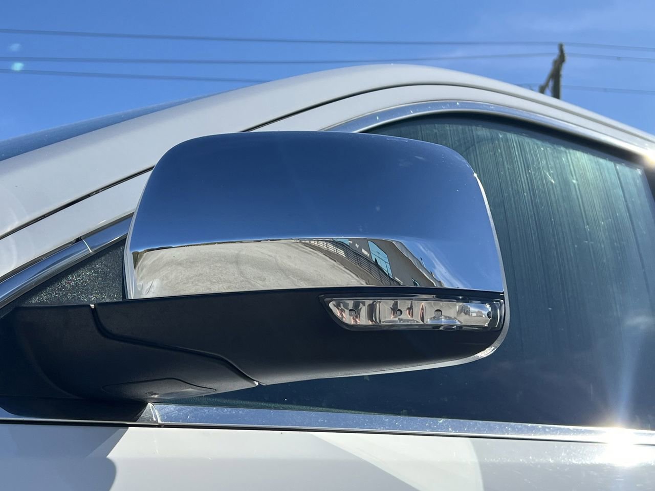 Used 2020 Jeep Grand Cherokee Limited image 37