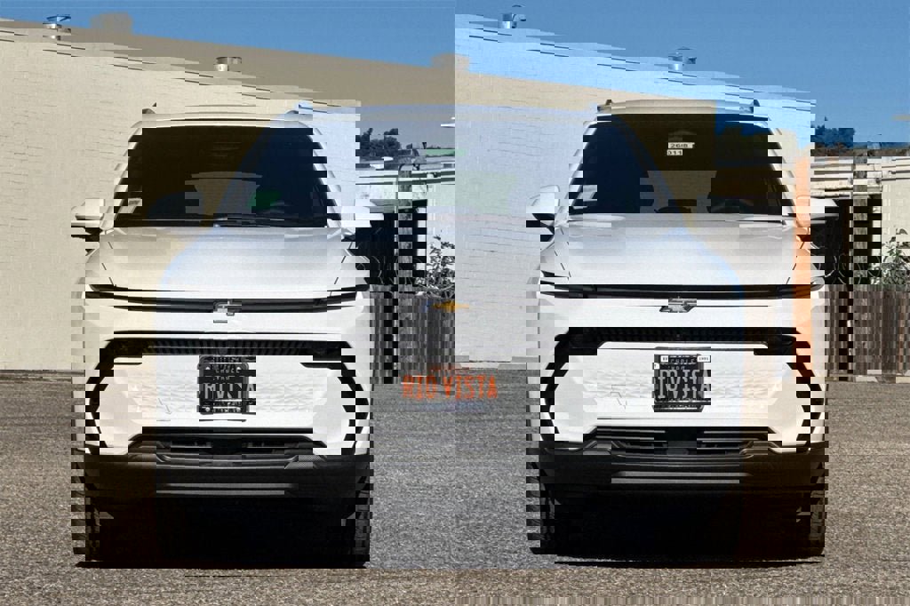 New 2026 Chevrolet Equinox EV LT image 9