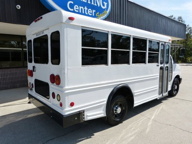 Used 2007 Chevrolet Express 3500 w/ School Bus Package RWD image 5