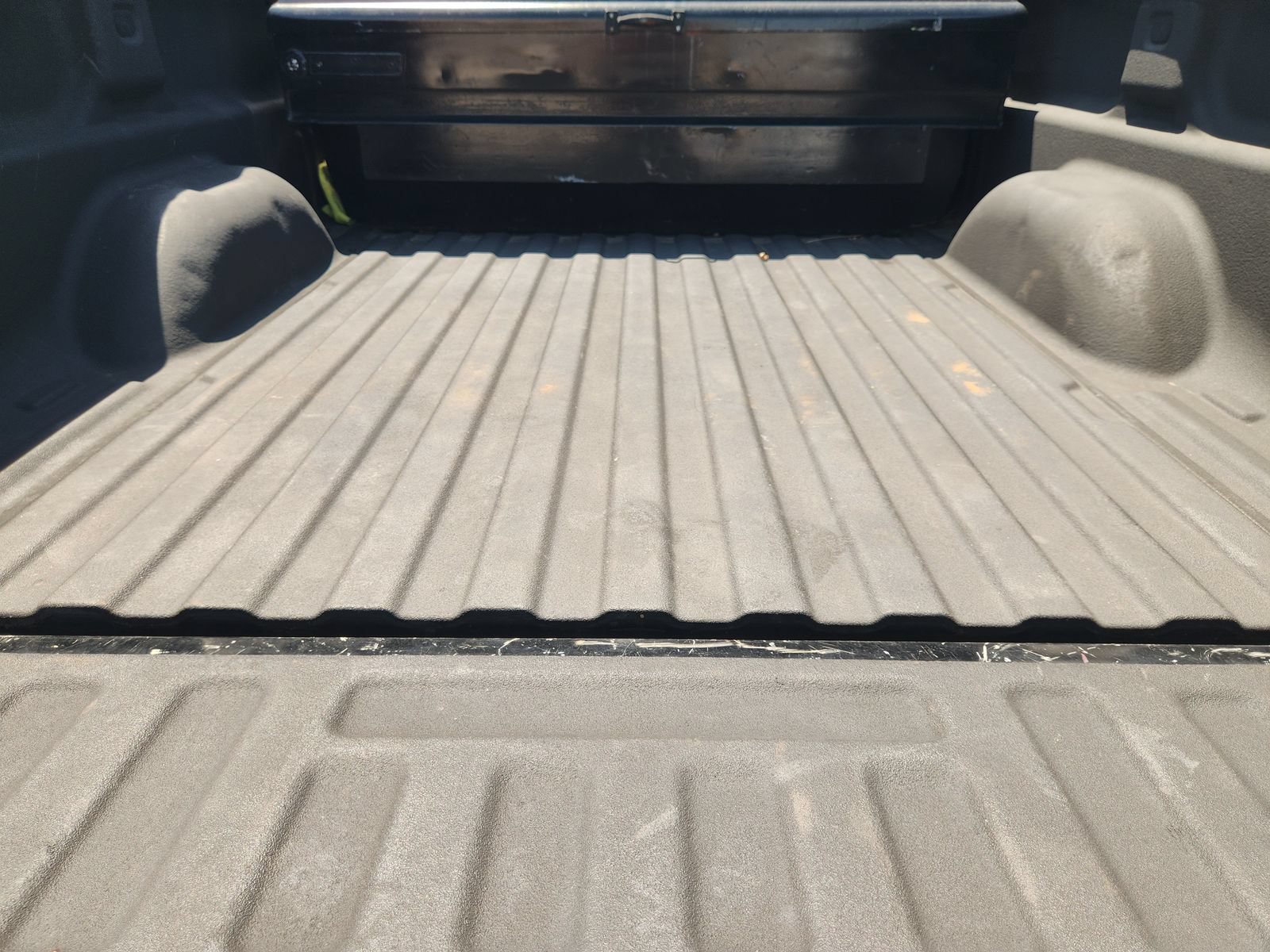 Used 2018 GMC Sierra 2500 Denali w/ Duramax Plus Package AWD/4WD image 33