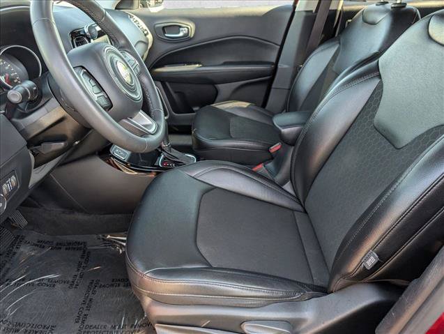 Used 2021 Jeep Compass Latitude w/ Sun and Sound Group FWD image 17