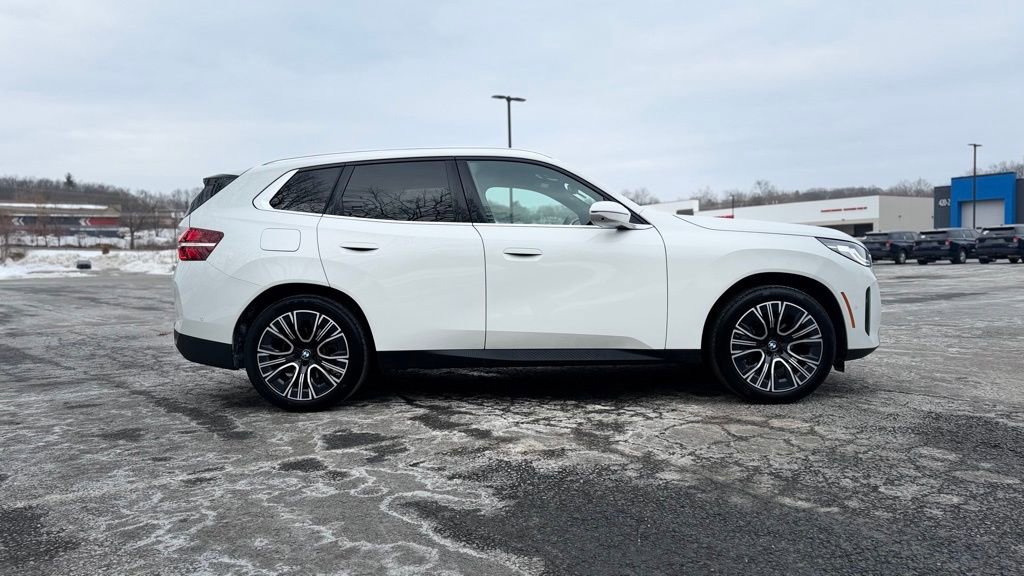 Certified 2025 BMW X3 xDrive30i w/ Premium Package image 7