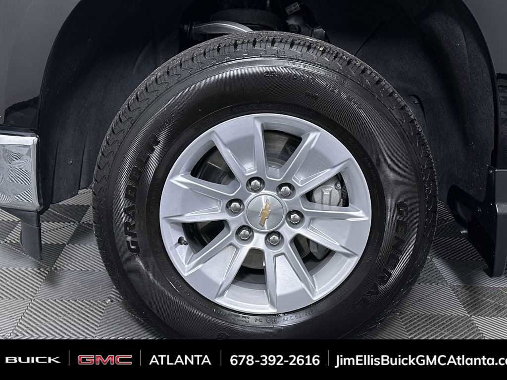 Used 2025 Chevrolet Silverado 1500 LT image 33
