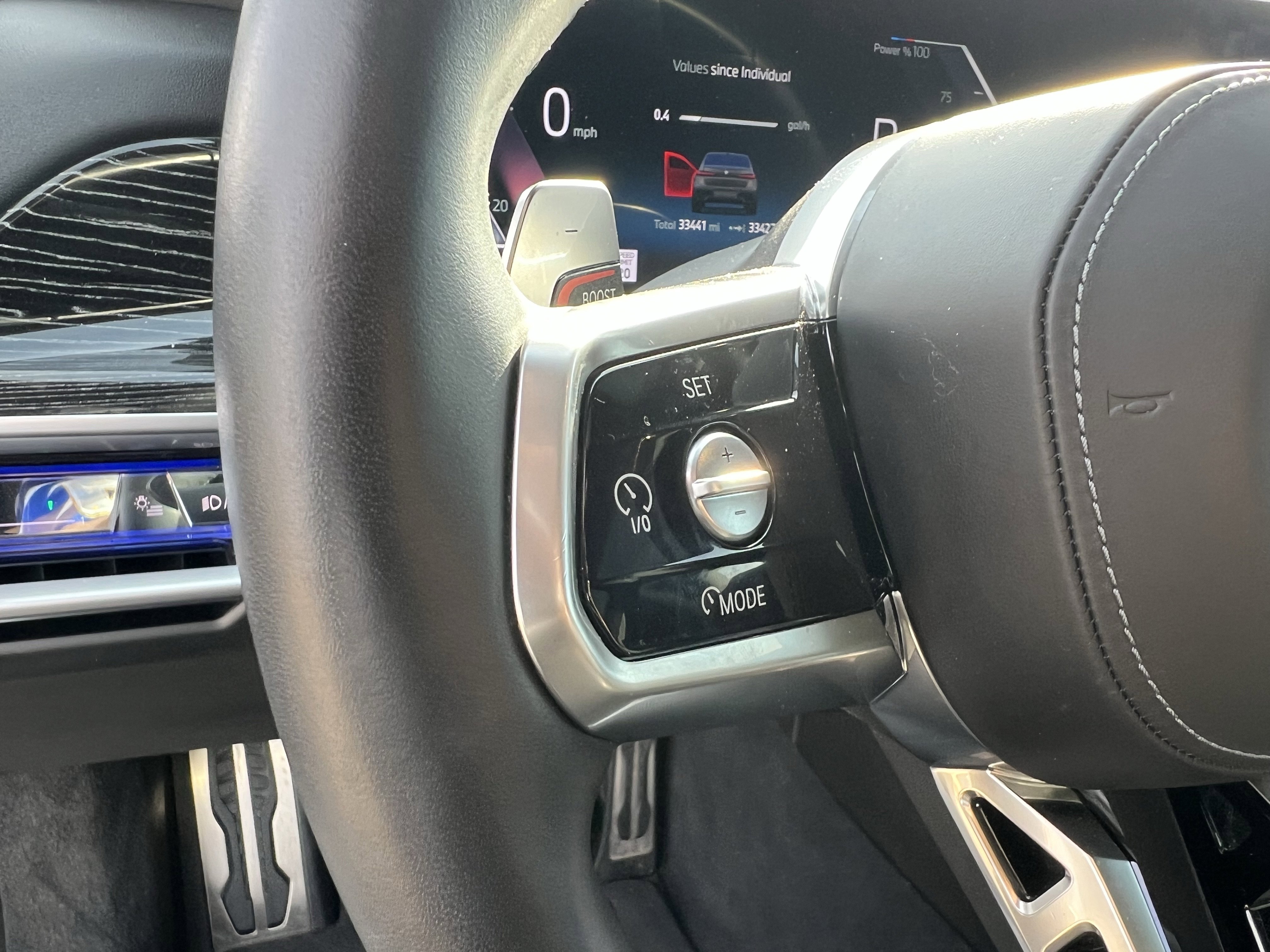 Used 2023 BMW 740i w/ Executive Package image 20