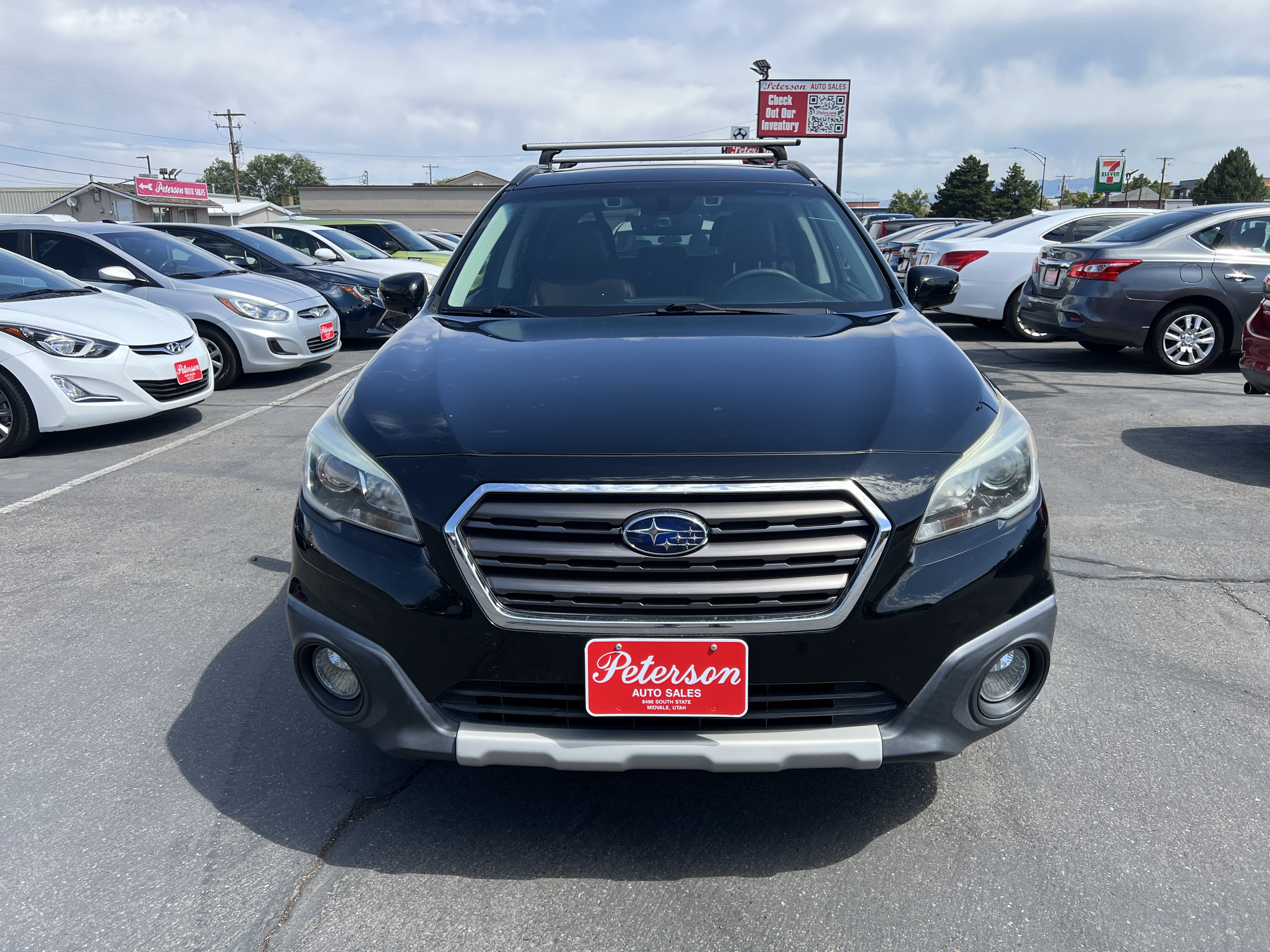 Used 2017 Subaru Outback 3.6R Touring w/ Popular Package #5A AWD/4WD image 3