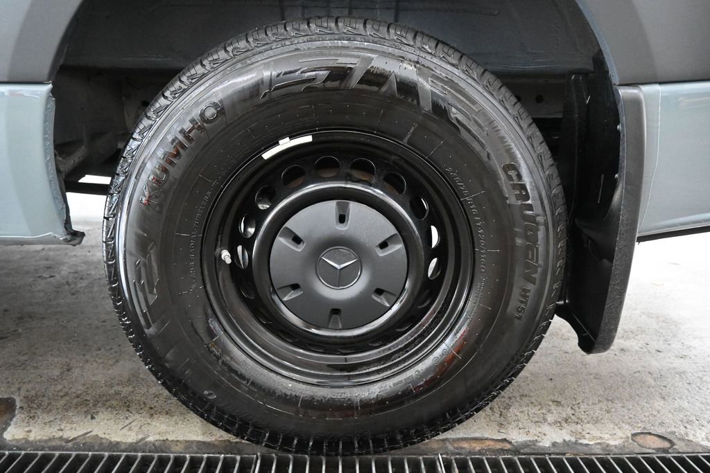 Used 2024 Mercedes-Benz Sprinter 144 Cargo w/ Acoustic Package image 31