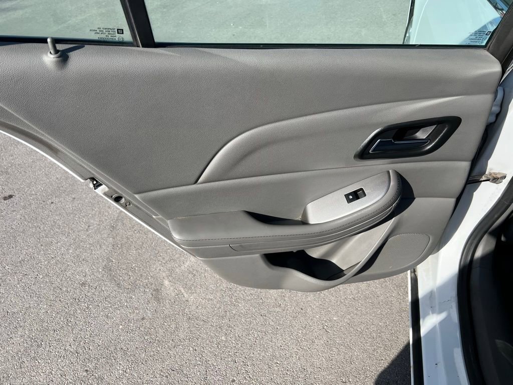 Used 2015 Chevrolet Malibu LS w/ Protection Package FWD image 20