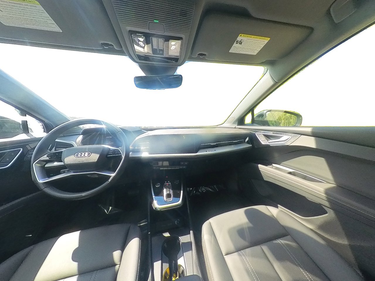 Used 2025 Audi Q4 e-tron Premium Plus image 39