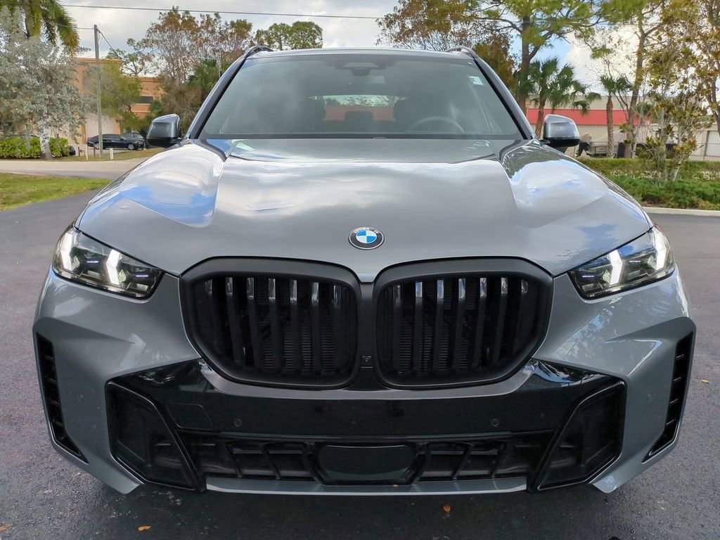 Used 2026 BMW X5 sDrive40i image 9