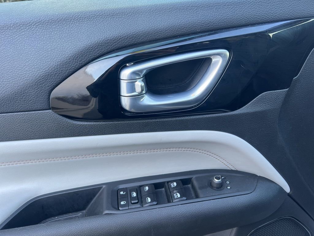 Used 2025 Jeep Compass Limited image 8