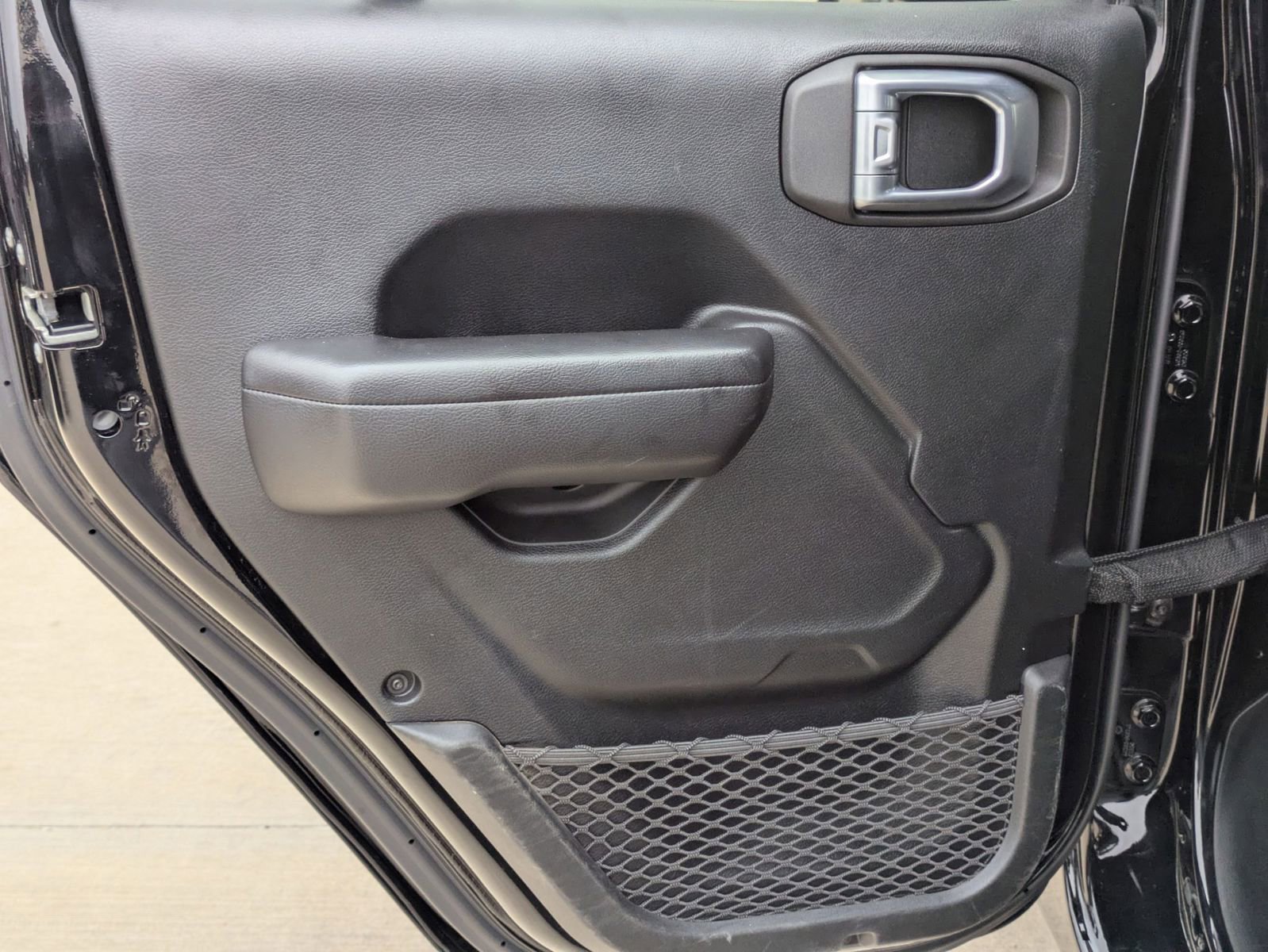 Used 2021 Jeep Wrangler Unlimited Sport image 13