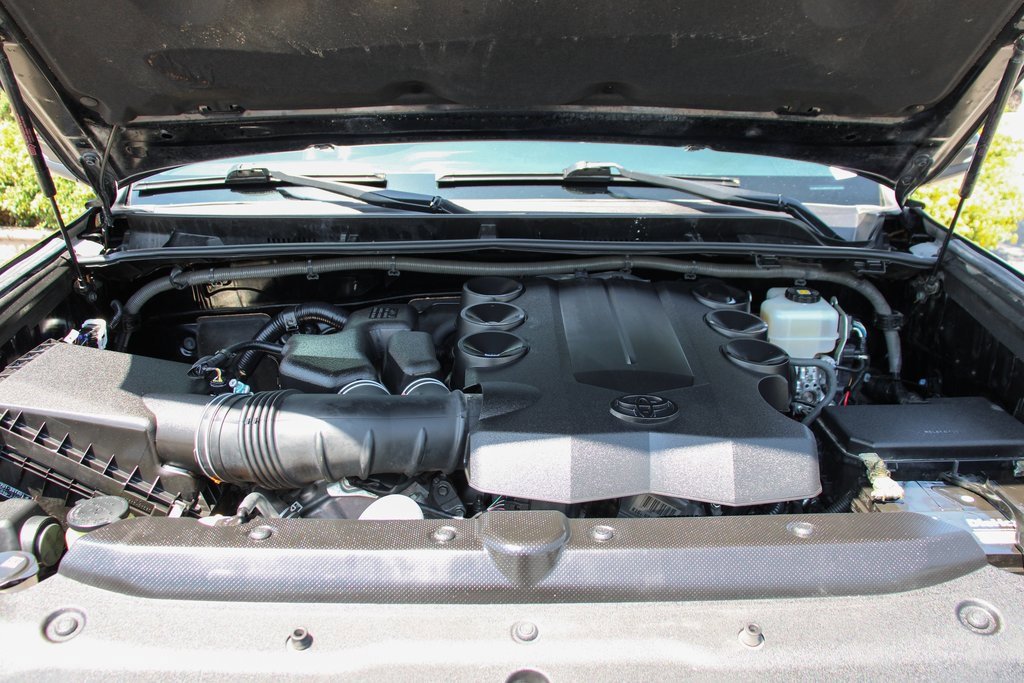 Used 2018 Toyota 4Runner SR5 Premium image 12