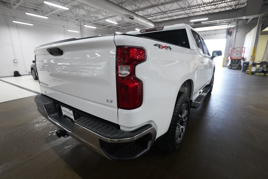Used 2023 Chevrolet Silverado 1500 LT AWD/4WD image 13