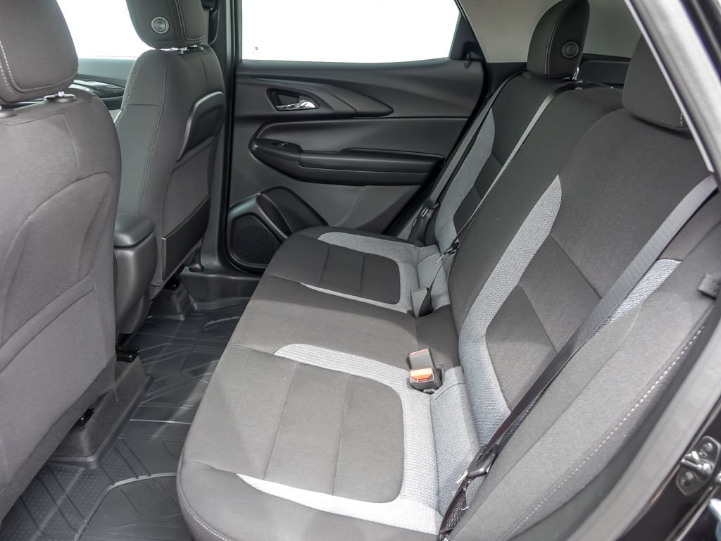 Used 2026 Chevrolet TrailBlazer LT w/ Midnight Edition FWD image 15