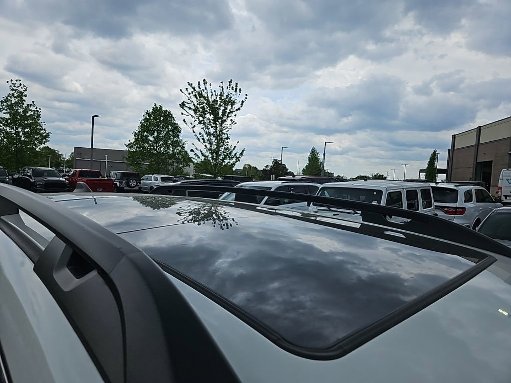 Used 2023 Subaru Ascent Limited w/ Technology Package AWD/4WD image 9