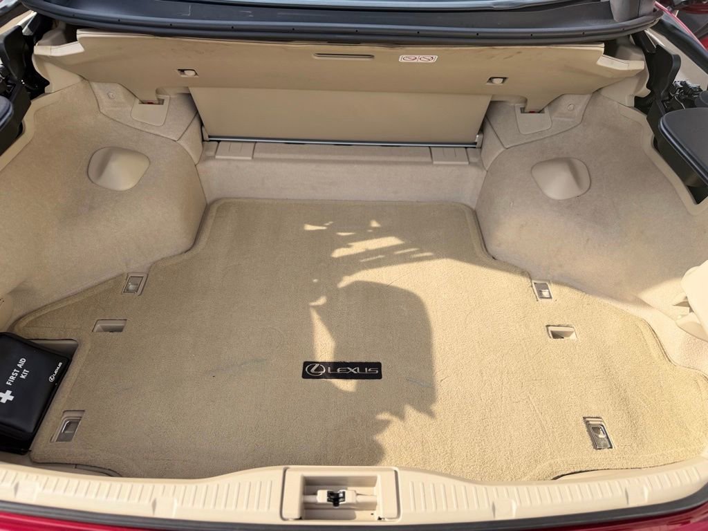 Used 2011 Lexus IS 250C w/ Luxury Pkg RWD image 29
