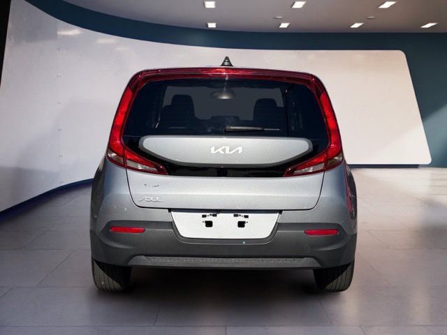 Used 2022 Kia Soul LX FWD image 4