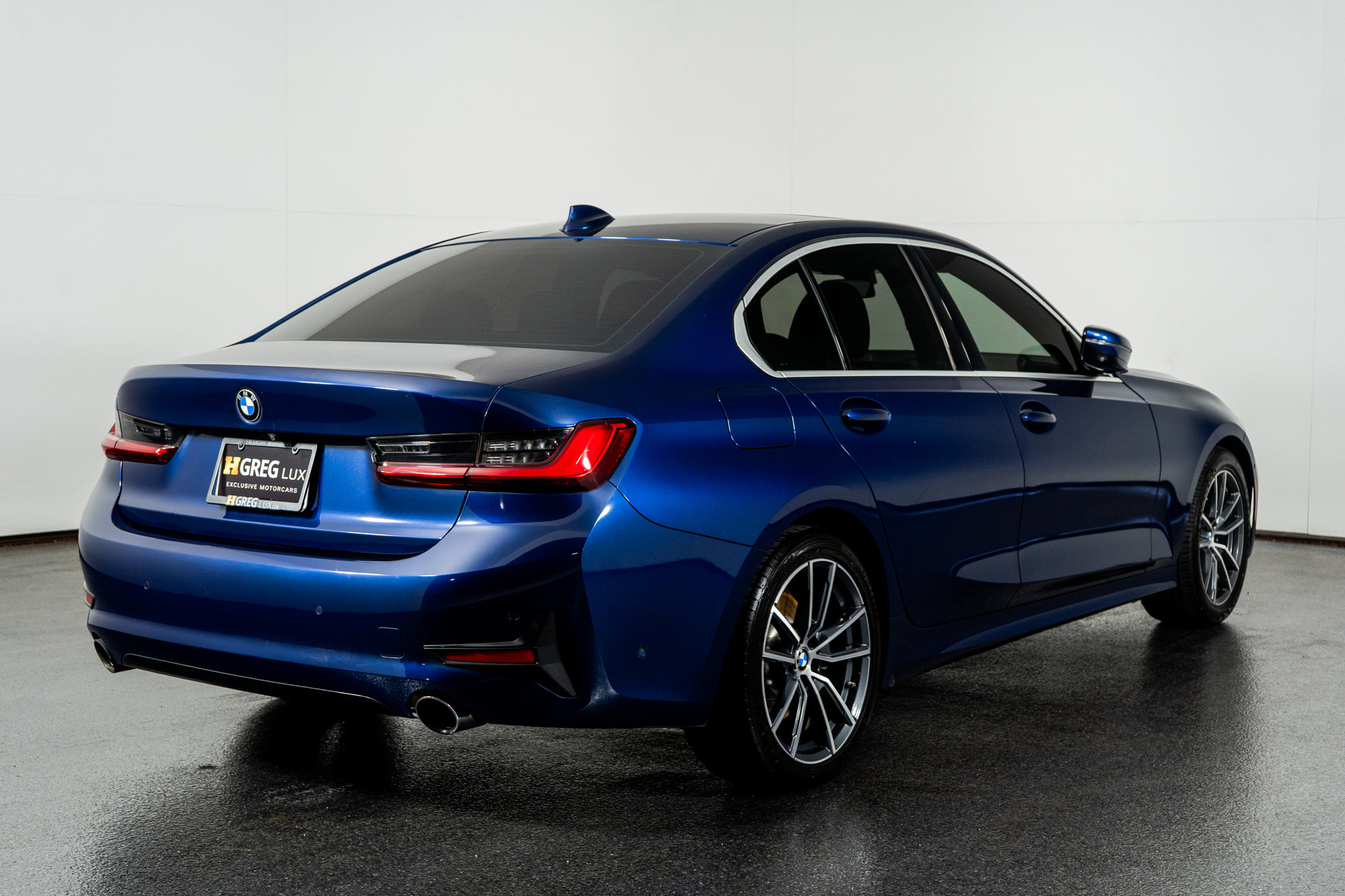 Used 2020 BMW 330i Sedan w/ Executive Package image 10