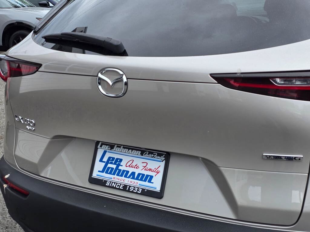 Used 2022 MAZDA CX-30 AWD 2.5 S w/ Premium Package image 14