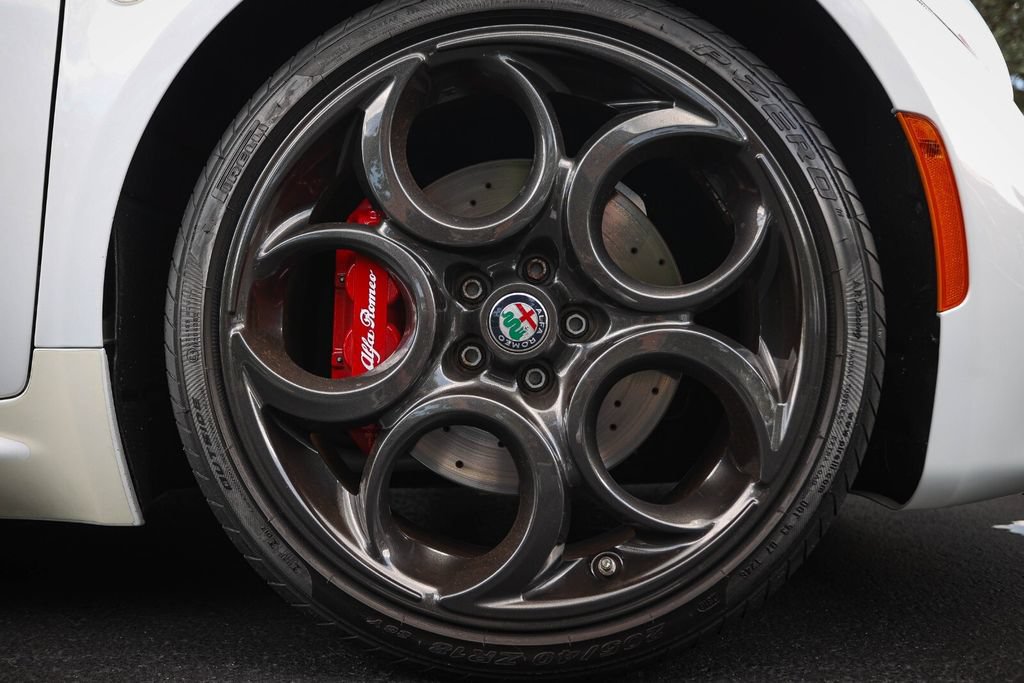 Used 2017 Alfa Romeo 4C Coupe w/ Coupe Track Package 1 RWD image 14