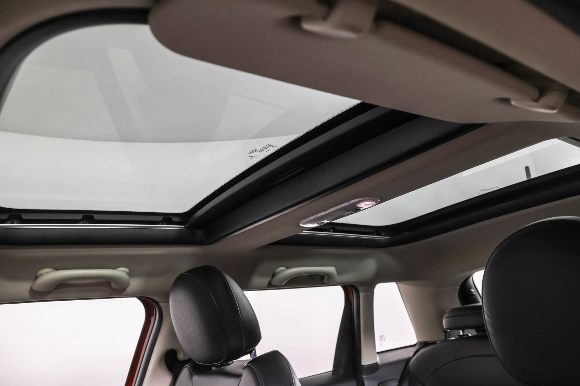 Used 2016 MINI Cooper S image 35