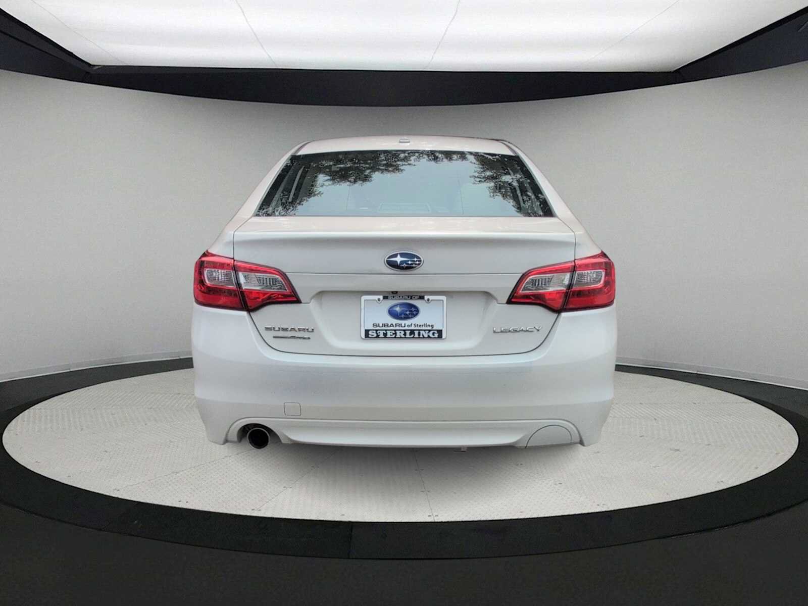 Used 2015 Subaru Legacy 2.5i Limited AWD/4WD image 7