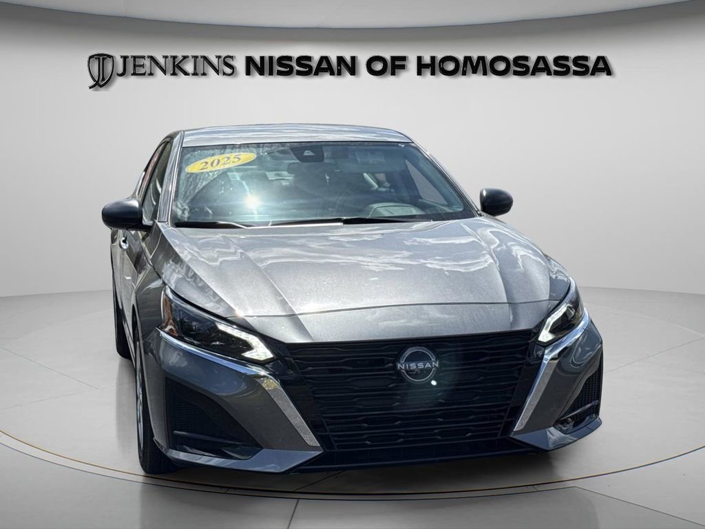 Certified 2025 Nissan Altima 2.5 S image 14