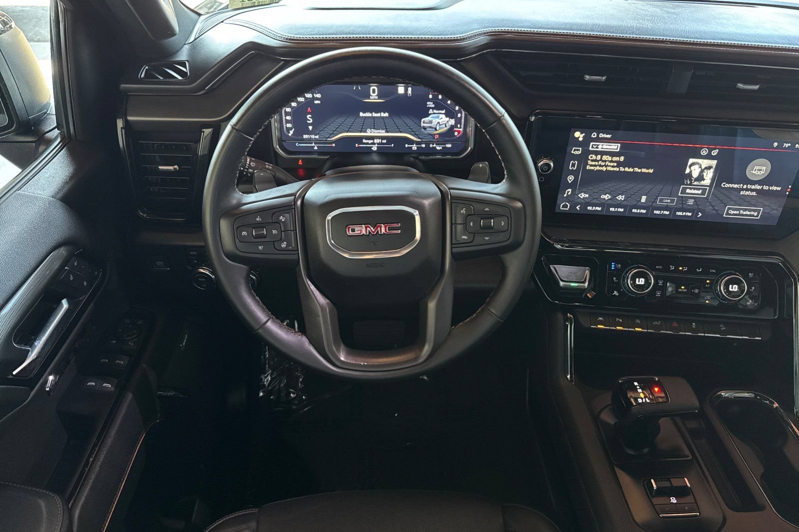 Certified 2023 GMC Sierra 1500 AT4 w/ AT4 Preferred Package AWD/4WD image 17