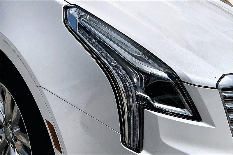 Used 2019 Cadillac XT5 Platinum AWD/4WD image 25