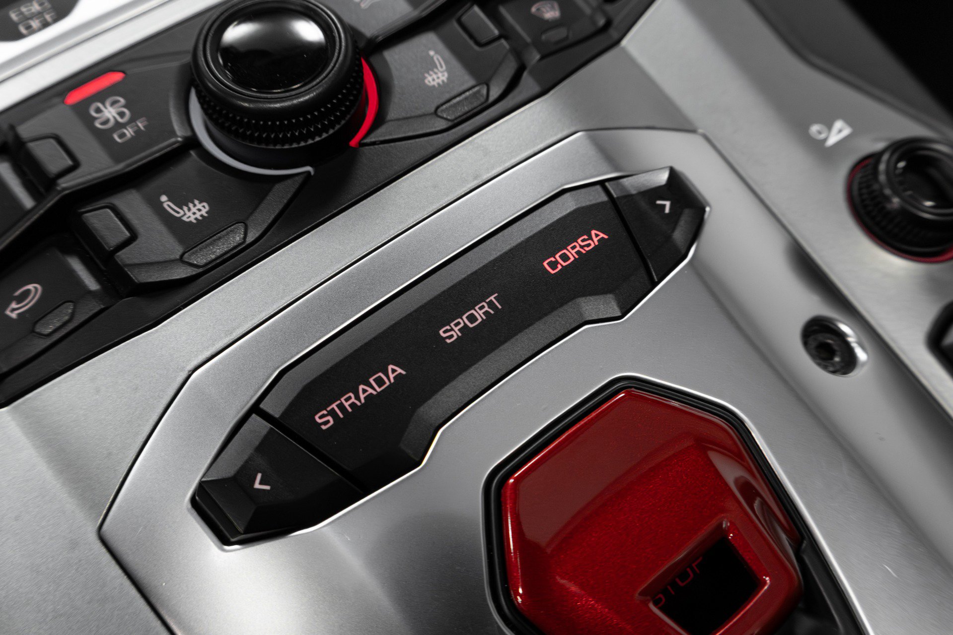 Used 2015 Lamborghini Aventador LP 700-4 image 63