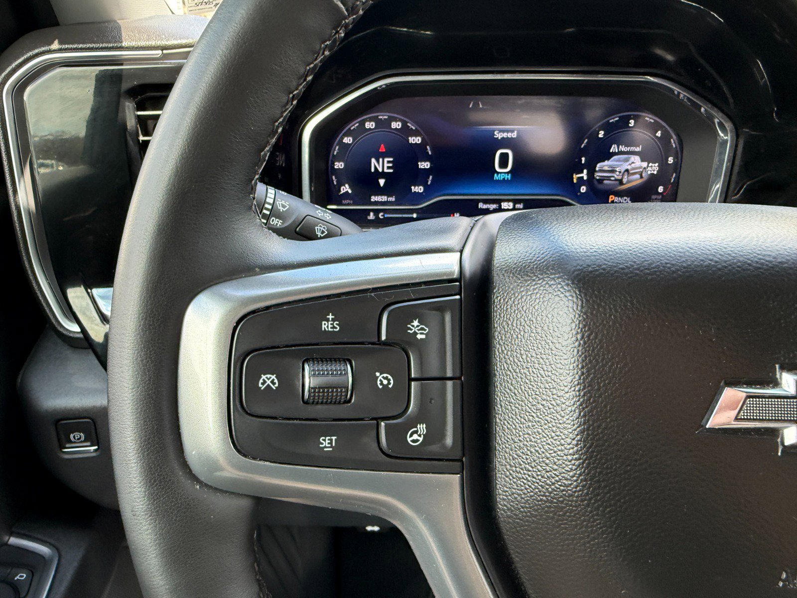 Used 2023 Chevrolet Silverado 1500 RST AWD/4WD image 25