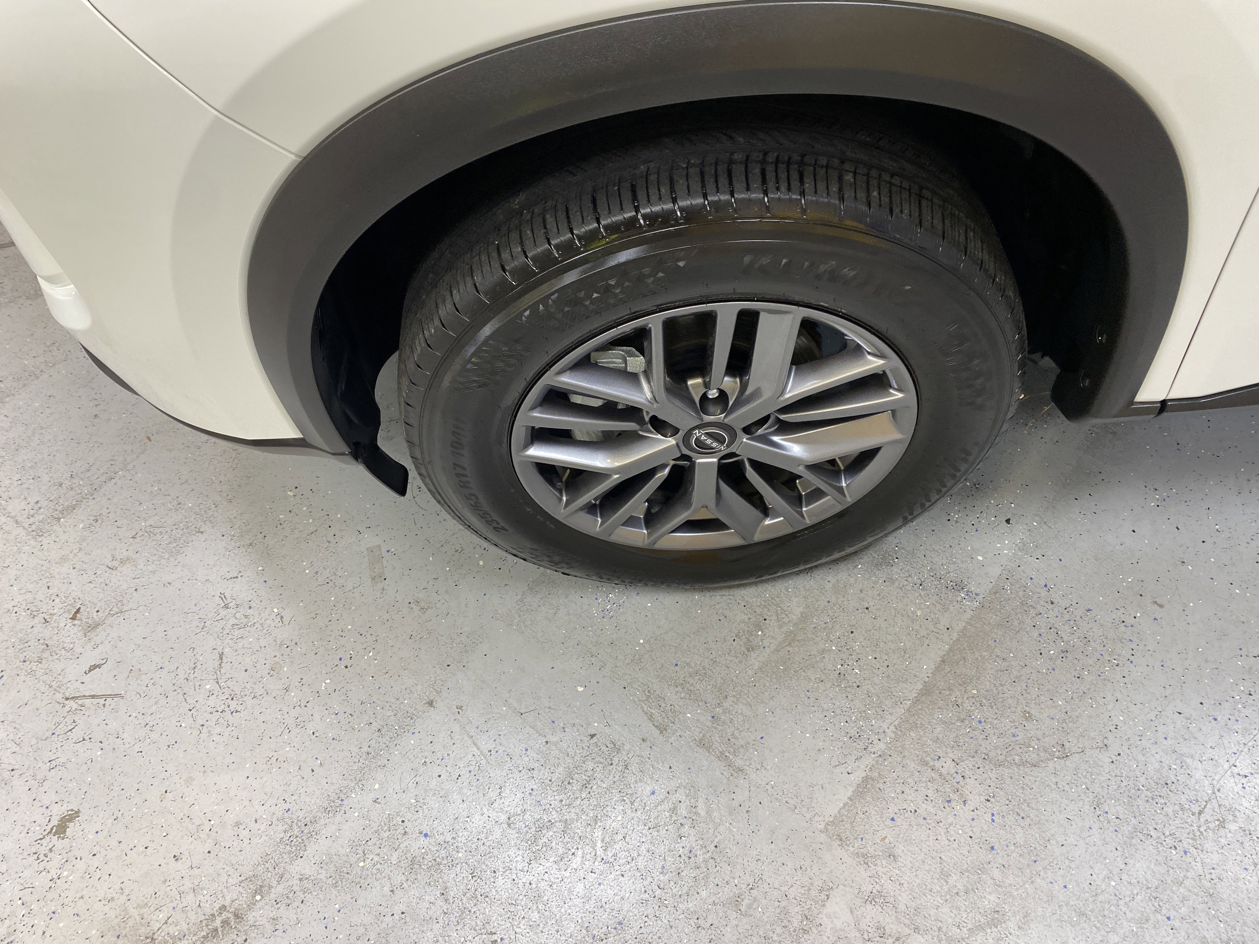 Used 2024 Nissan Rogue S image 11