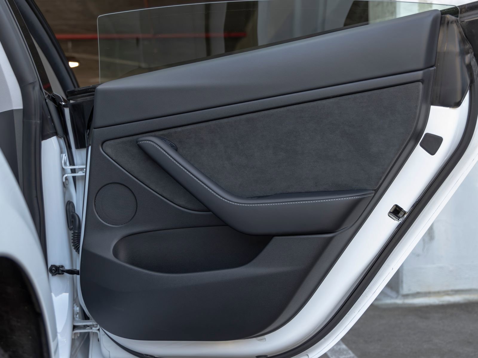 Used 2021 Tesla Model 3 Standard Range Plus image 45